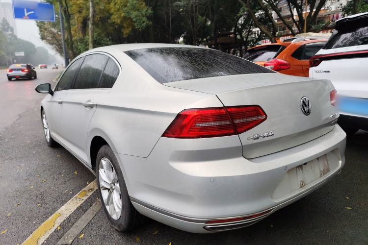 Used Volkswagen Magotan 2017 330TSI DSG Luxury Model