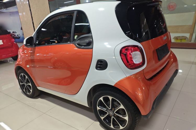 Used  fortwo 2015 1.0L 52 kW Hardtop Passion Edition
