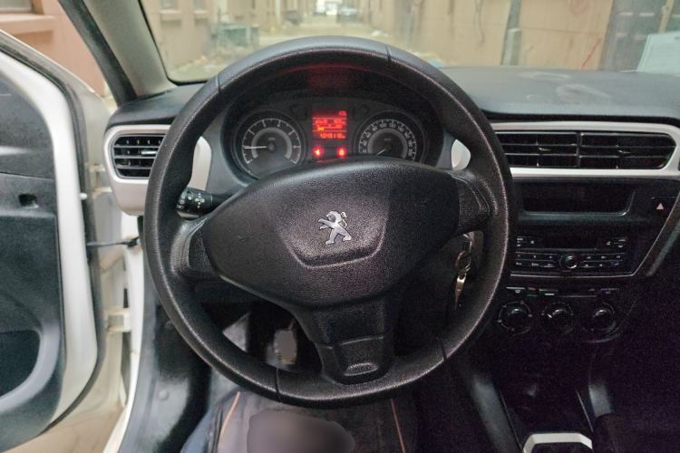 Used Peugeot 301 2016 1.6L Manual Comfort Edition