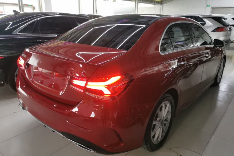 Used Mercedes-Benz A-Class 2021 A 200 L Sport Sedan Fashion Model
