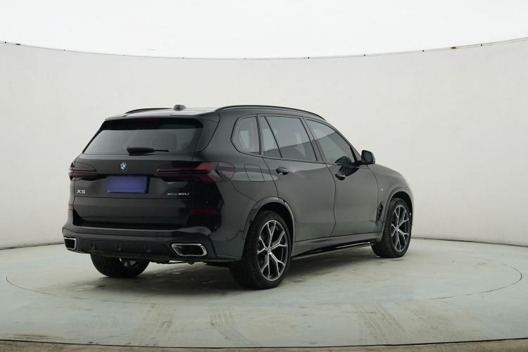 Used BMW X5 2023 xDrive 30Li Luxury M Sport Night Edition Package
