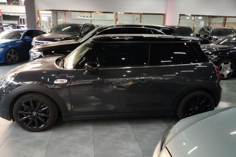 Used  MINI 2021 2.0T COOPER S Classic Edition
