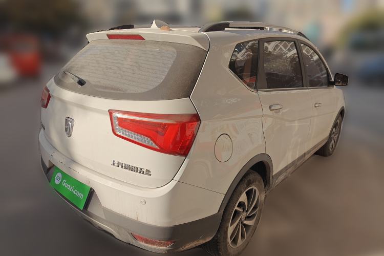 Used Baojun 560 2015 1.8L Manual Luxury Model