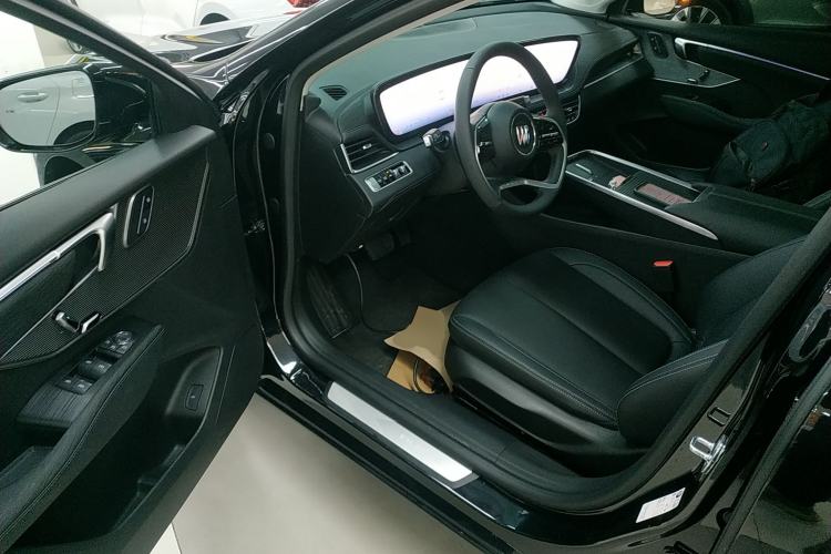 Used Buick LaCrosse 2025 28T Platinum Edition
