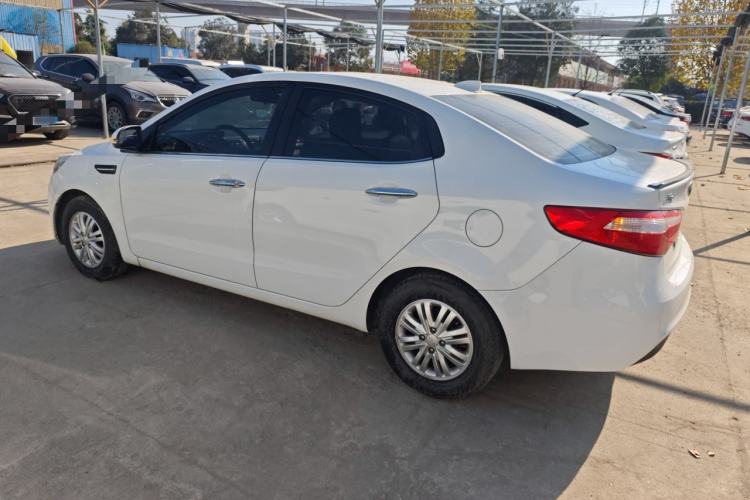 Used Kia K2 2012 Sedan 1.4L MT TOP Commemorative Edition
