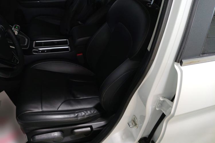 Used Haval M6 2021 PLUS 1.5T DCT Luxury Smart Connectivity Model
