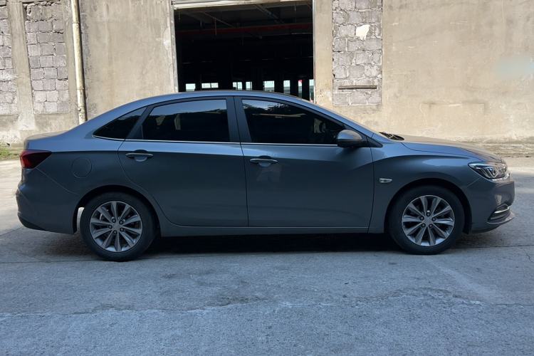 Used Chevrolet Monza 2021 320 Automatic Enjoyment Sunroof Edition

