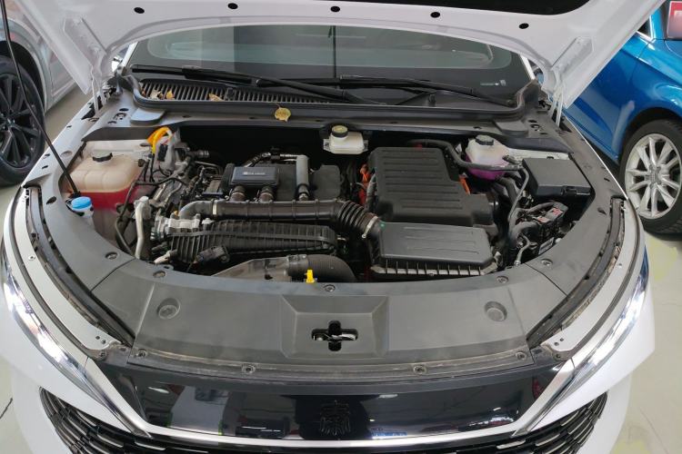 Used BYD Qin L 2025 DM-i Smart Drive 80KM Leading Model
