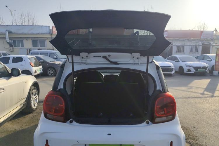 Used Roewe Clever 2021 302 km New Four-Seater Super-Efficient Version