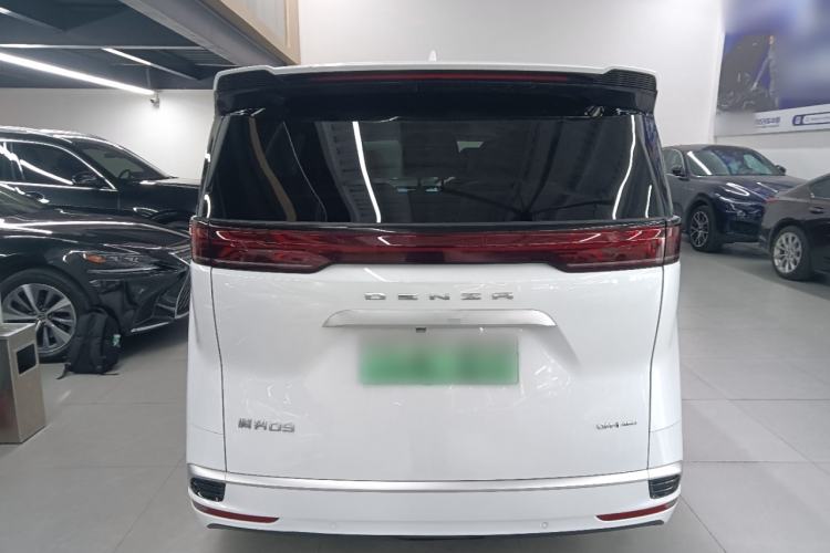 Used Denza D9 2022 DM-i 970 Four-Wheel Drive Prestige Model