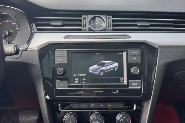 Used Volkswagen Magotan 2018 330TSI DSG Advanced Model