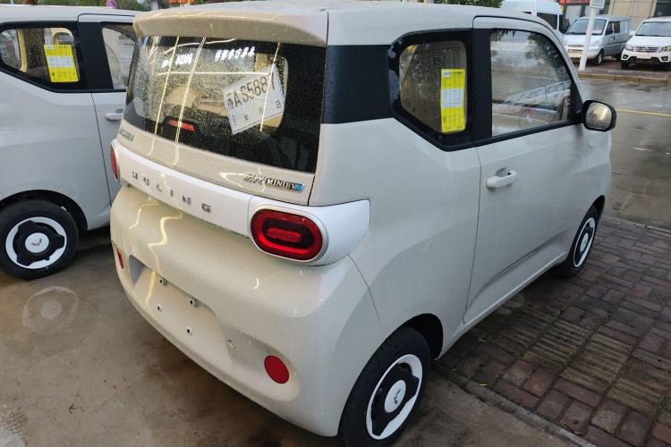 Used Wuling Hongguang MINIEV 2024 3rd Generation 215km Youth Edition
