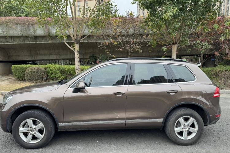 Used Volkswagen Touareg 2015 3.0 TSI Comfort Model