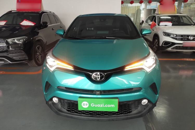 Used Toyota C-HR 2018 2.0L Luxury Edition China VI Standard

