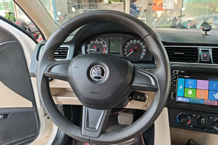 TDK.VehicleDetails.img