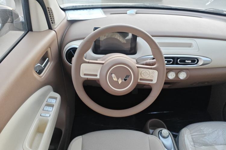 Used Wuling Hongguang MINIEV 2025 Four-Door Version Advanced Edition
