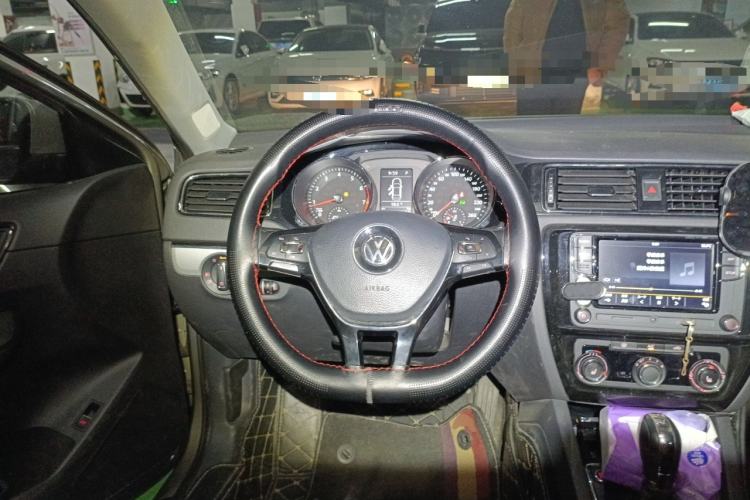 Used Volkswagen Sagitar 2017 180TSI Automatic Luxury Edition