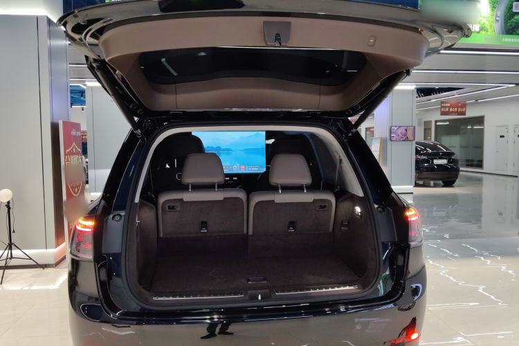 Used Hima AITO M9 2025 Extended-Range Ultra Version 52 kWh 6-Seater
