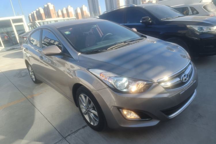 Used Hyundai Elantra 2015 1.6L Manual Fashion Edition
