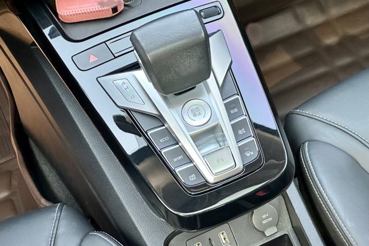 Used BYD Yuan New Energy 2019 EV360 Smart Connect Enjoyment Model
