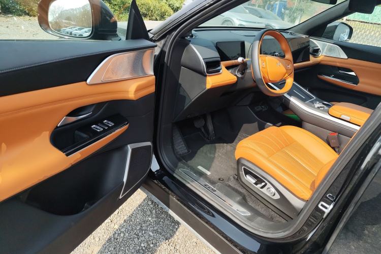 Used XPeng G9 2025 625 Long-Range Max
