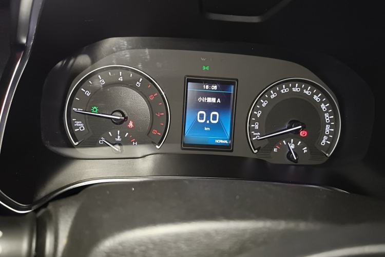 Used Wey VV5 2017 2.0T Ultra-Luxury Version
