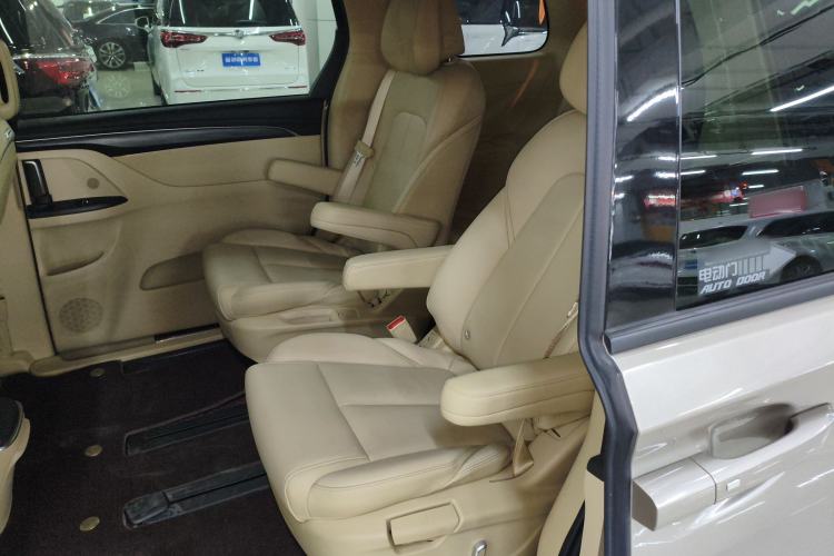 Used Buick GL8 2023 ES Lu Zun Deluxe Model
