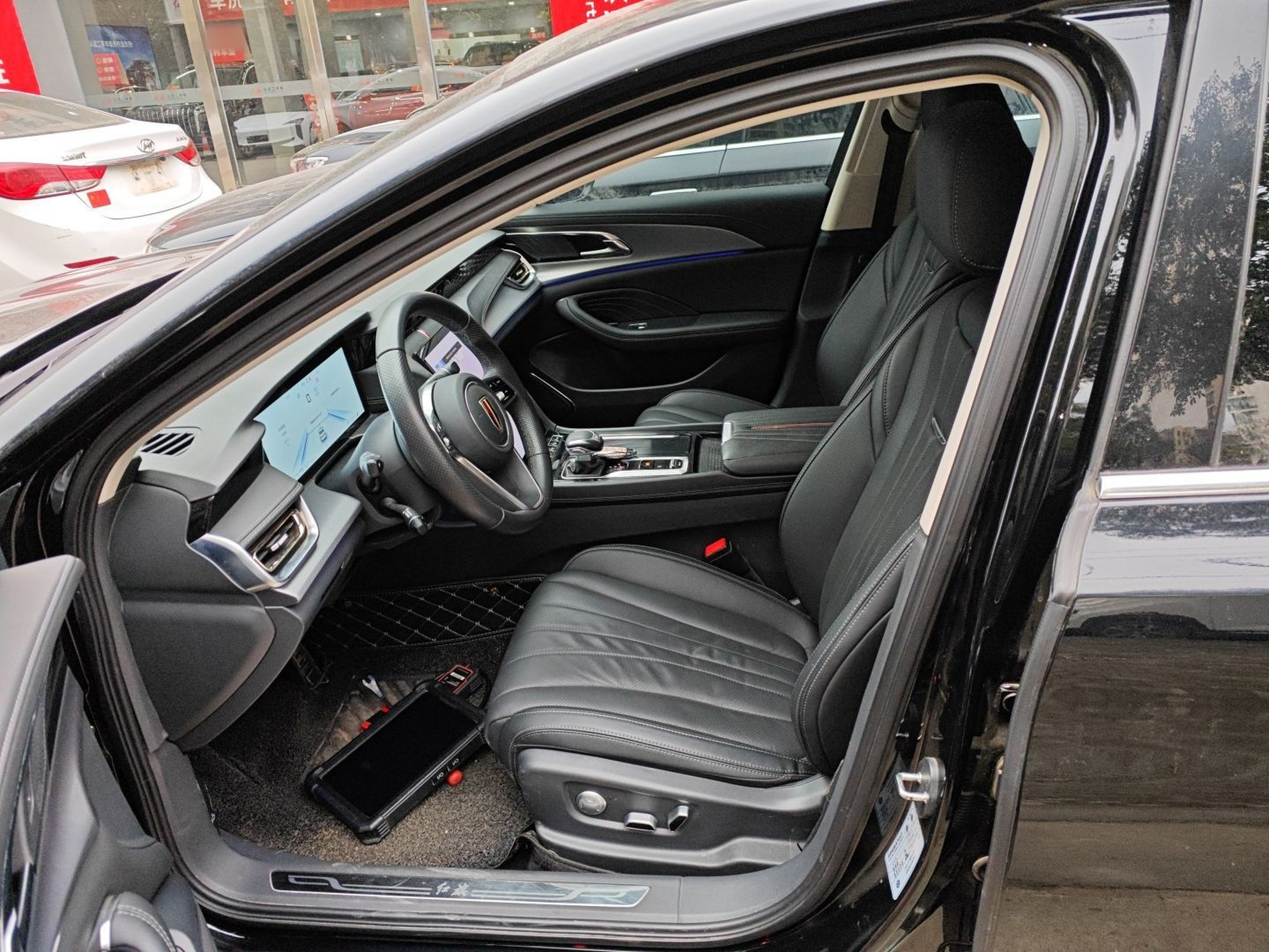 Переднее сиденье в автомобиле