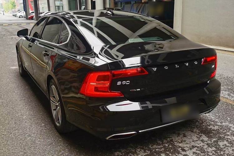 Used Volvo S90 2018 T4 Zhiyuan Edition
