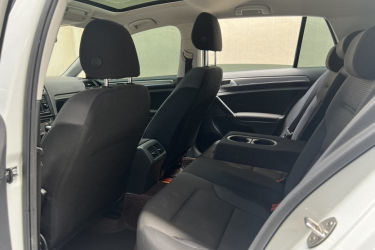 Used Volkswagen Golf 2015 1.4TSI Automatic Comfort Model
