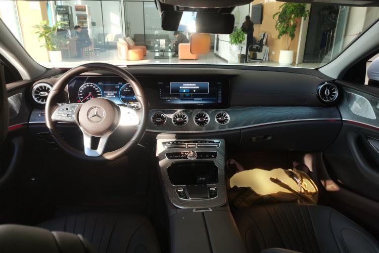 Used Mercedes-Benz CLS 2018 CLS 300 Luxury Model