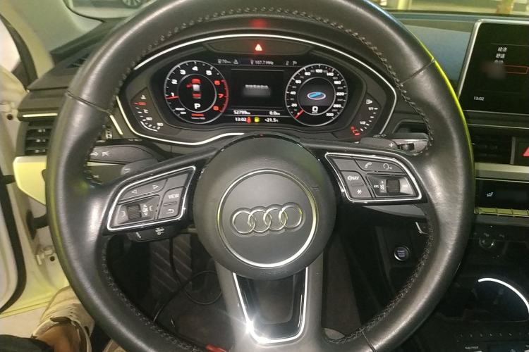 Used Audi A4L 2019 40 TFSI Fashion Edition China VI Emission Standard
