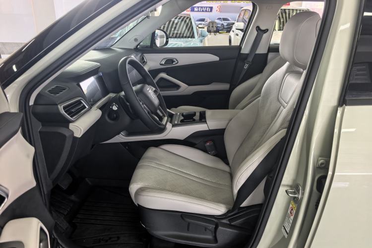 Used BYD Yuan UP 2025 Intelligent Driving Version 401 KM Dynamic Edition