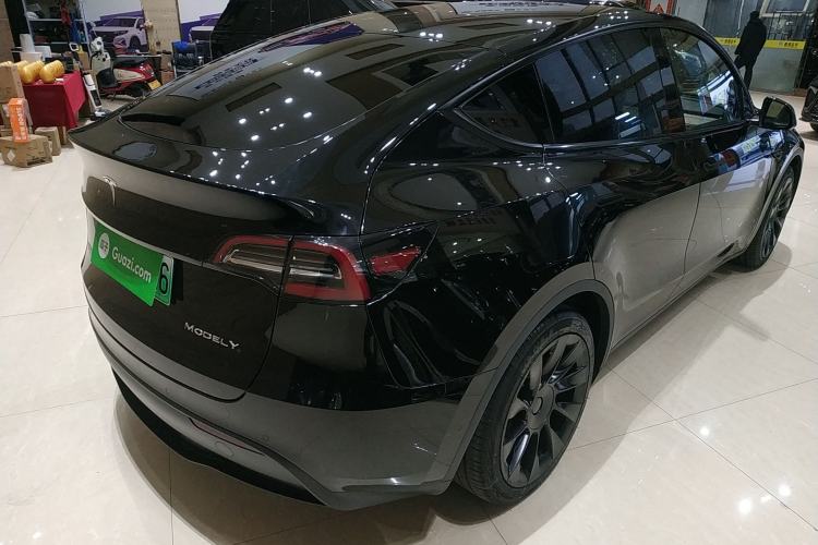 Used Tesla Model Y 2021 Standard Range Rear-Wheel Drive Version
