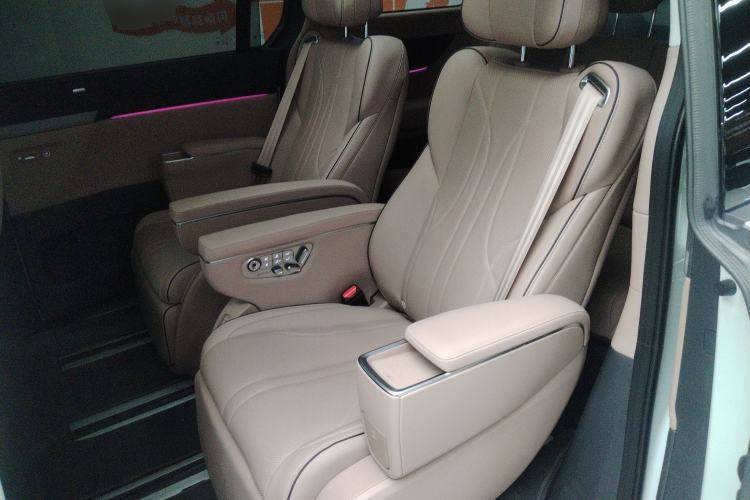 Used XPeng X9 2025 740 Ultra-Long Range Max