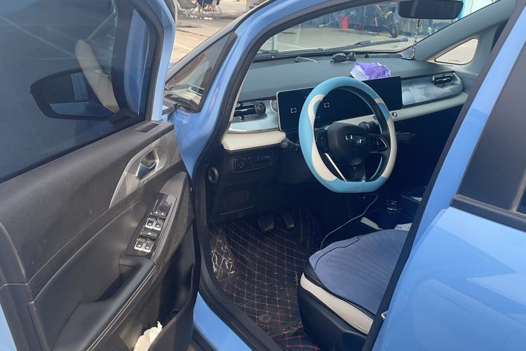 Used Geometry E Firefly 2022 401 km Linglong Tiger 4 Seats
