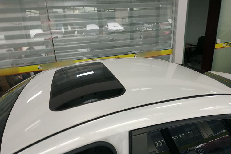 Used Mazda Mazda 3 Axela 2016 Sedan 2.0L Automatic Sport Model
