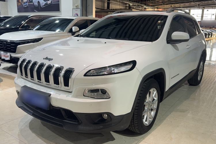Used Jeep Cherokee 2016 2.0L Superior Edition