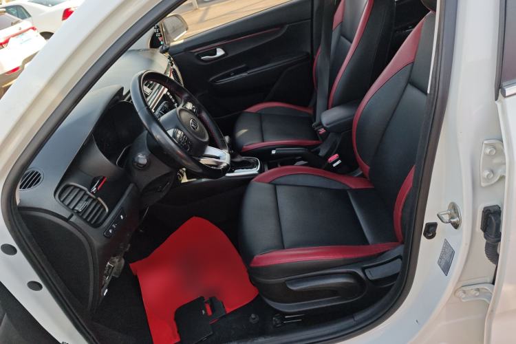 Used Kia KX Cross 2018 1.6L Automatic Dynamic Sunroof Version
