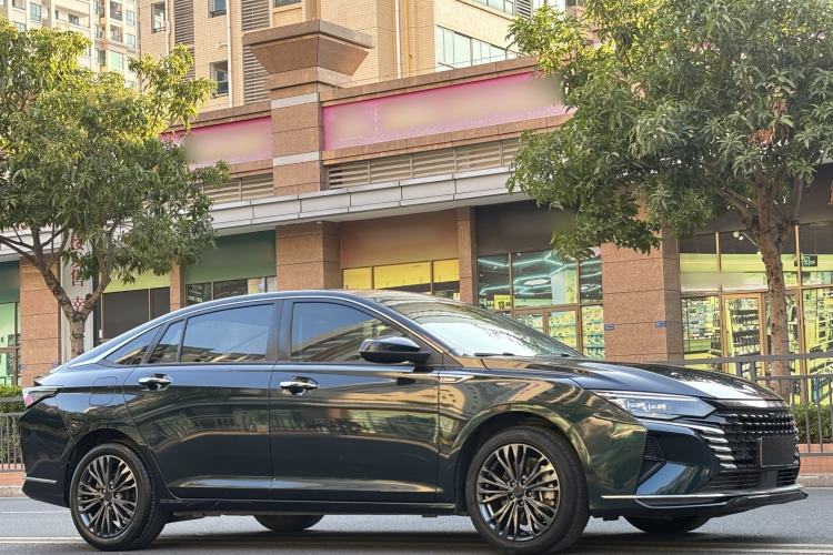 Used Dongfeng Aeolus Yixuan MAX 2021 1.5T Ultra-Stylish Trendsetter Edition