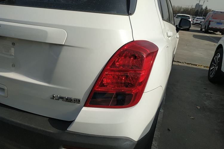 Used Chevrolet Trax 2016 1.4T Automatic Two-Wheel Drive Comfort Version with Sunroof
