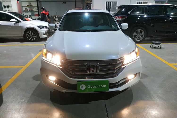 Used Honda Accord 2015 2.0L EX Luxury Edition
