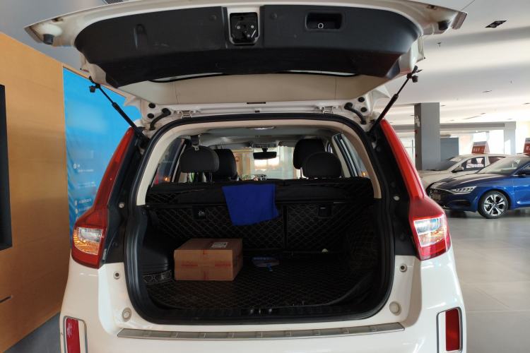 Used Geely Auto Vision X6 2016 1.8L Manual Luxury Edition
