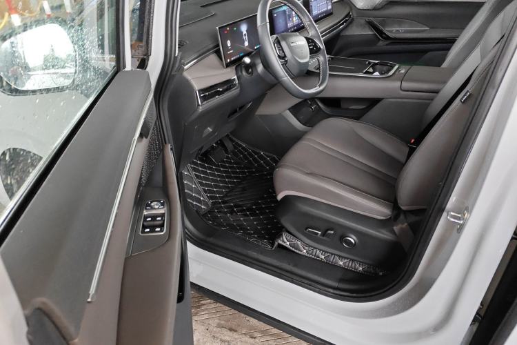 Used SAIC MAXUS G70 2024 2.0T Automatic Flagship Version 7 Seats
