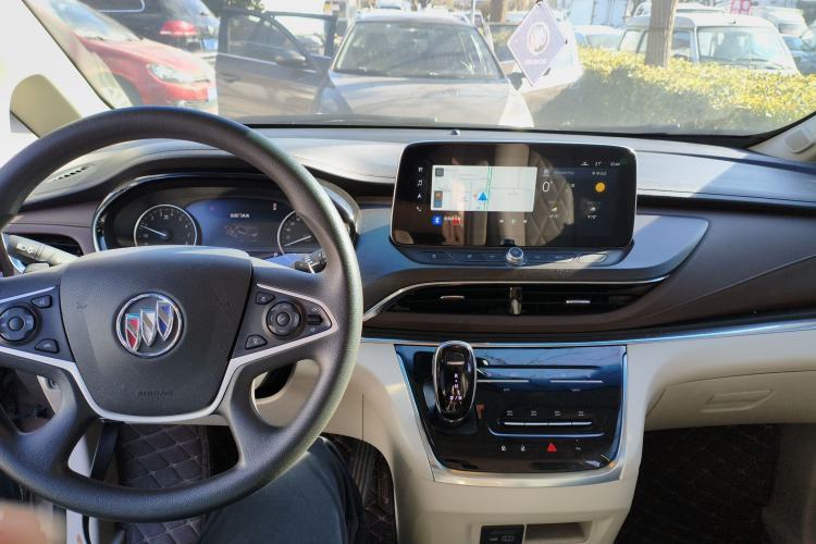 Used Buick GL8 2023 Land Executive Class Smart Enjoyment Model
