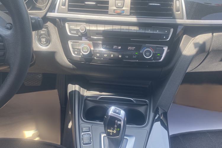 Used BMW 3 Series 2016 316Li Fashion Model
