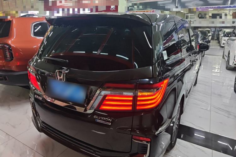 Used Honda Elysion 2019 2.0L Hybrid Luxury Edition
