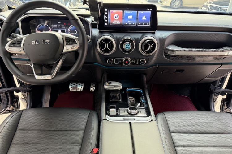 Used  BJ40 2024 2.0T Urban Hunter Honor Edition
