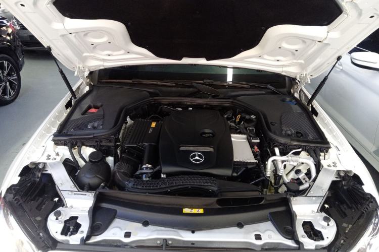 Used Mercedes-Benz E-Class 2019 E 300 L Sporty and Stylish Model
