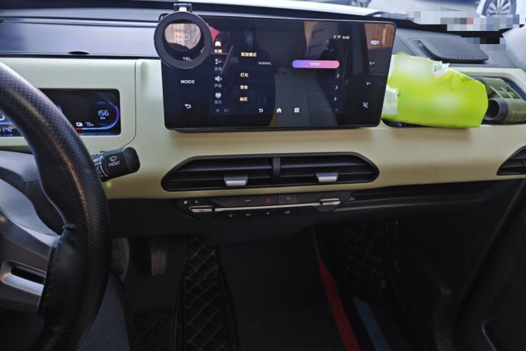 Used Geely Galaxy Panda 2023 Panda Mini New Year Edition Treasure Bear
